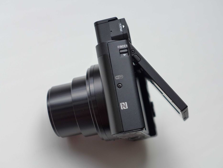 Sony Cyber-shot DSC-HX80 экран для селфи - WI-FI / NFC