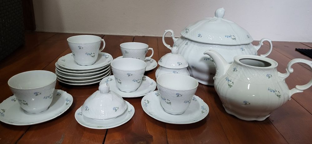 Serwis bawarski niekompletny.