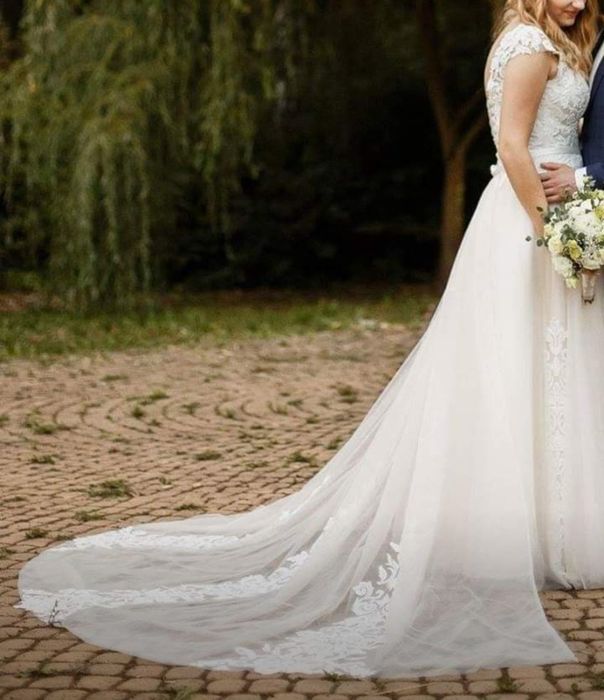 Suknia ślubna śmietanka