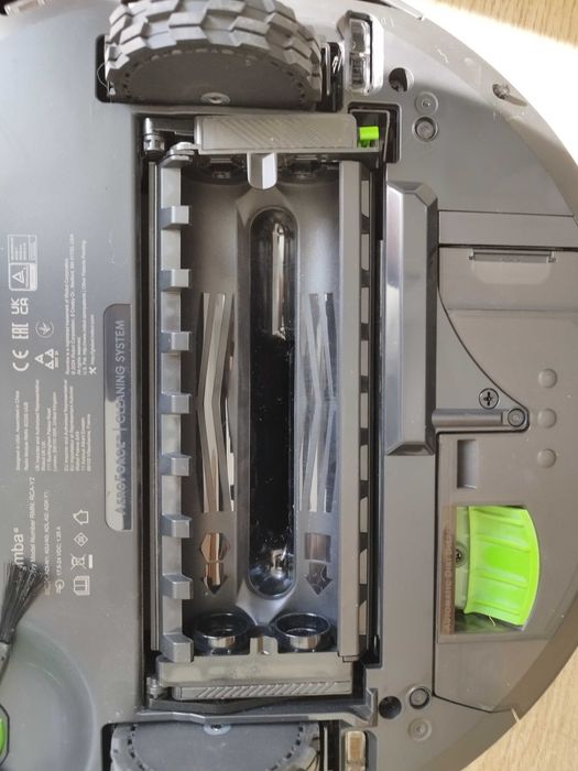 iRobot Roomba j9+