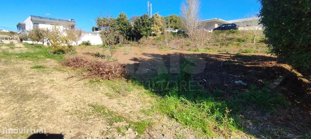 Terreno para Moradia T4 com Projeto Aprovado e Anexos | Lourinhã