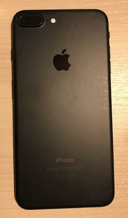 Używany iPhone 7 Plus Black 32 GB + etui pancerne