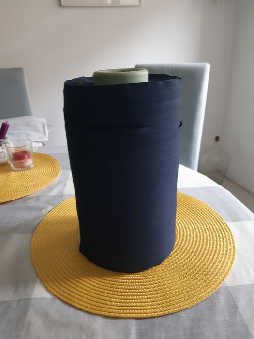 Szpula z taśmą granatową