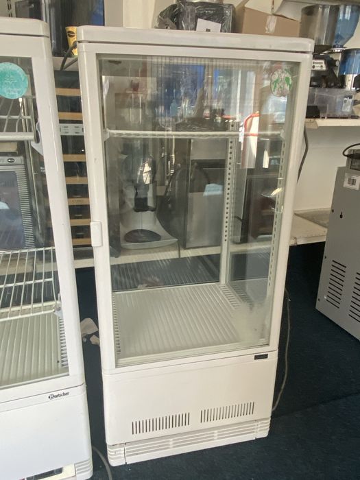 Кондитерська холодильна вітрина Bartscher