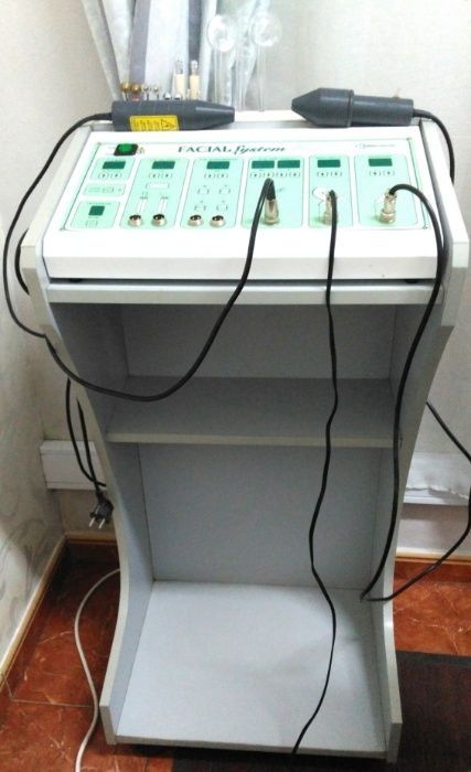 Aparelho de hidrodermoabrasão + Aparelho multifunções