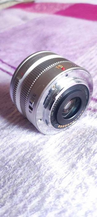 Объектив Panasonic H-X015 Micro 4/3 Lens 15mm f/1.7