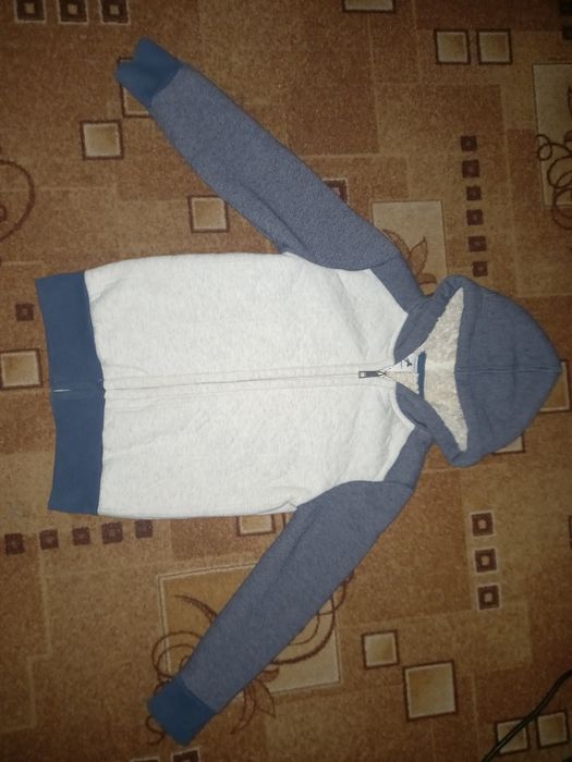 Очень тёплая спортивная кофта меховушка