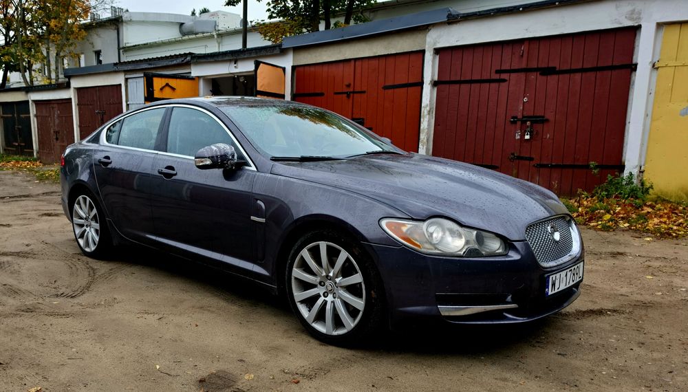 Jaguar XF