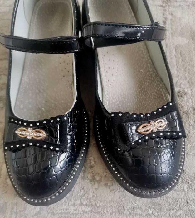 Туфли,туфельки для девочки