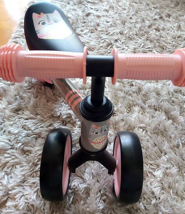 Nowy rowerek biegowy Kinderkraft Cutie 6" Różowy