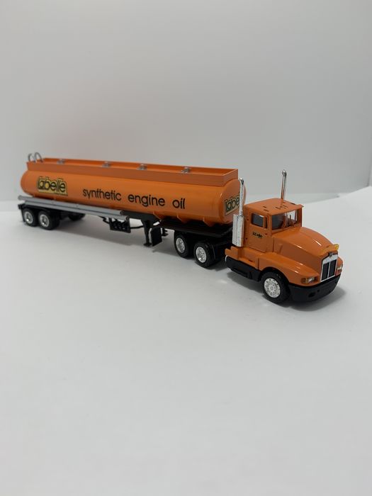 Kenworth T600 da Herpa escala 1/87