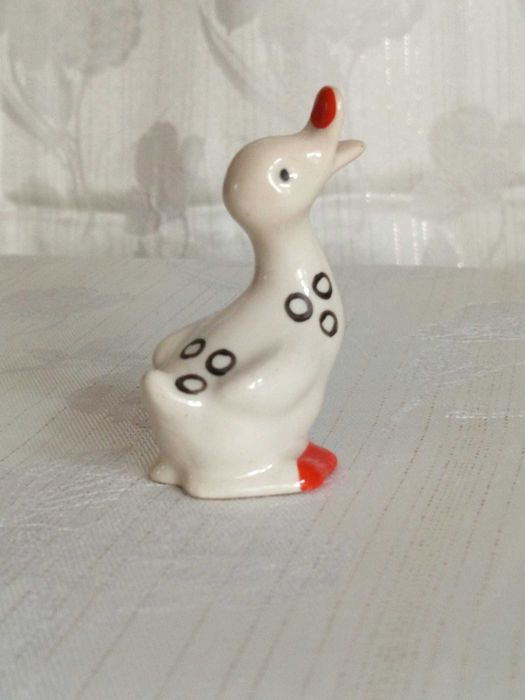 figurka porcelana Chodzież kaczka PRL