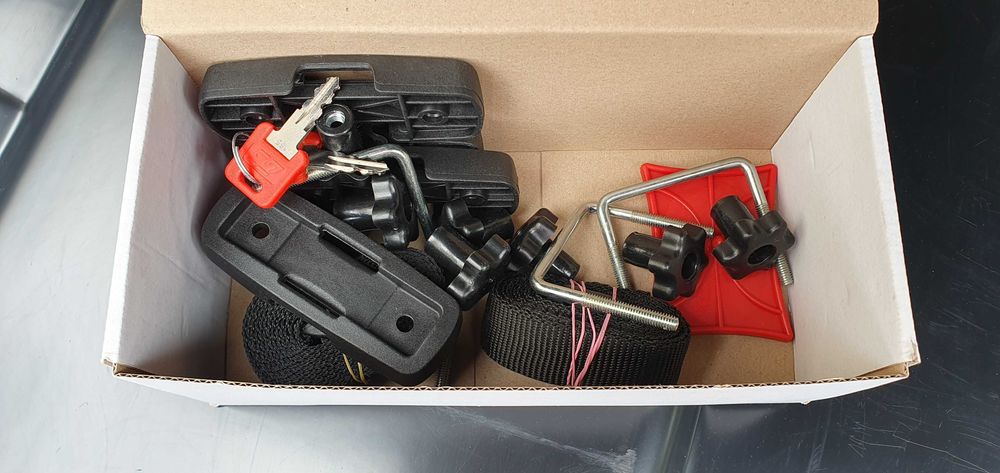 Box dachowy 320 ltrów