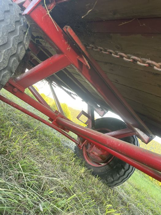 Sprzedam samozbierajaca sip  albo przyczepe pod bole