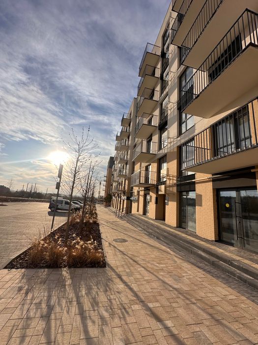 Оренда комерції 60м,ЖК Садова Алея,Пустомити,фасадне,1 поверх,4 вікна