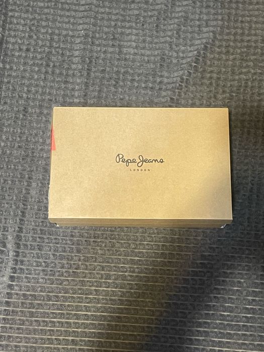 кросовки Adidas.