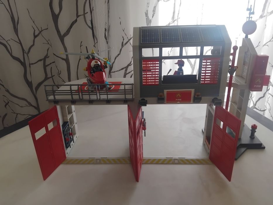 Quartel de bombeiros da playmobil