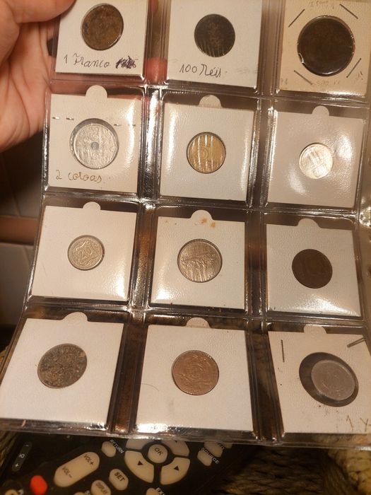 Lote 12 moedas diversas