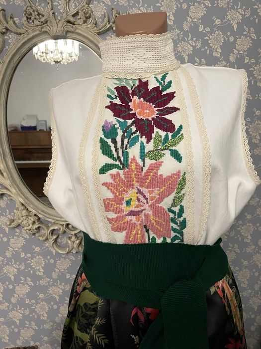 Вишиванка дизайнерська стильна