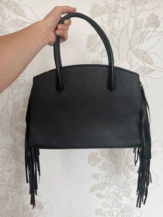 torebka na ramię River Island z frędzlami