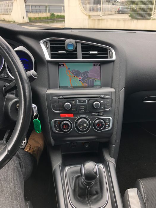 Citroen DS4 1.6Hdi cheio de estilo!