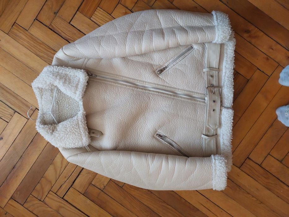 Красива зимня дублянка