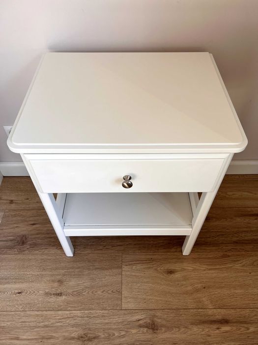 Stolik nocny biały IKEA TYSSEDAL