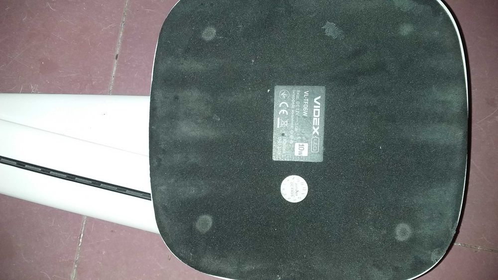 Люстры, плафоны, светильники LED (лед), светодиодные лампы разные