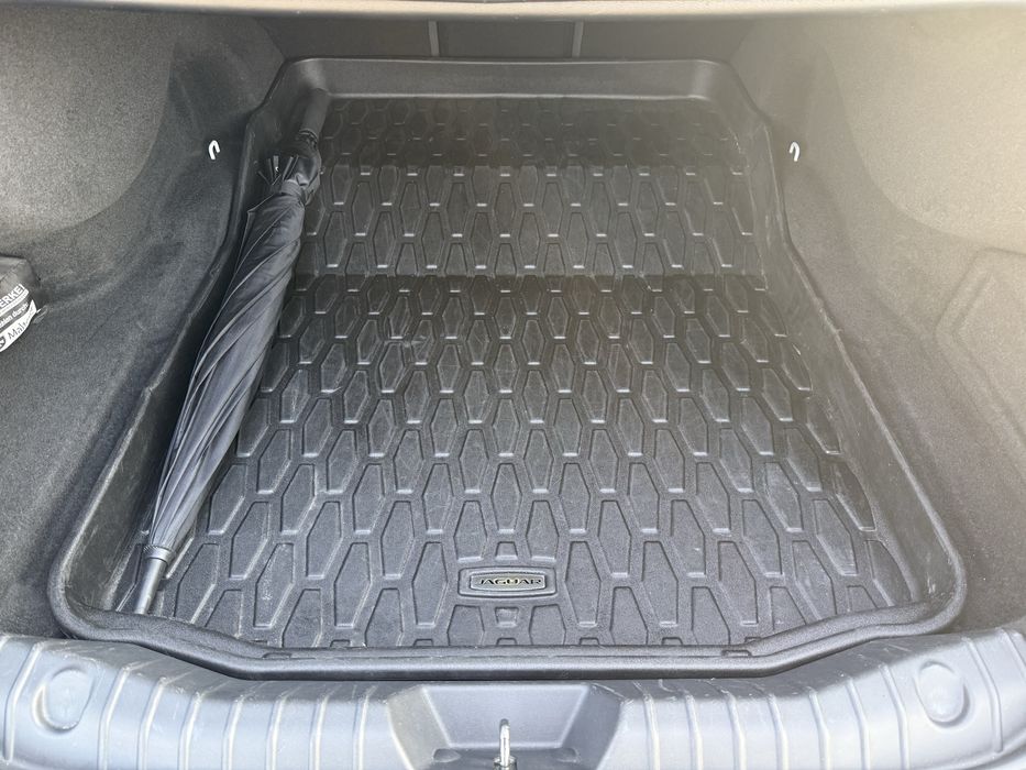 Jaguar XF R-Sport 2.0d auto. 2016