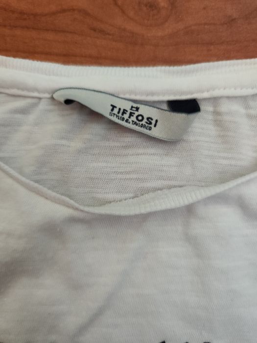 T-shirt branca de menina da Tiffosi