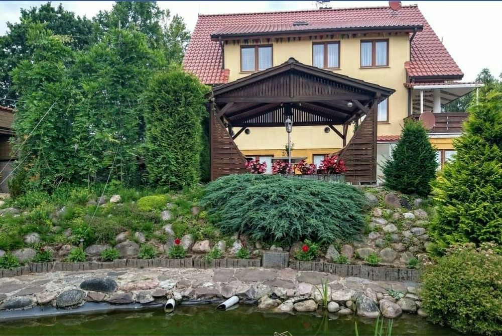 Caloroczny Dom.  Imprezy 18 takiUrodziny. Sauna Kominek las.