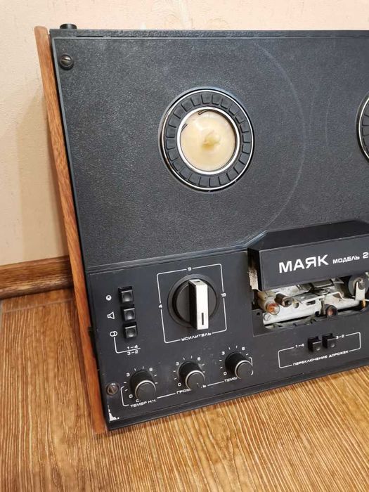 Магнитофон Маяк 205