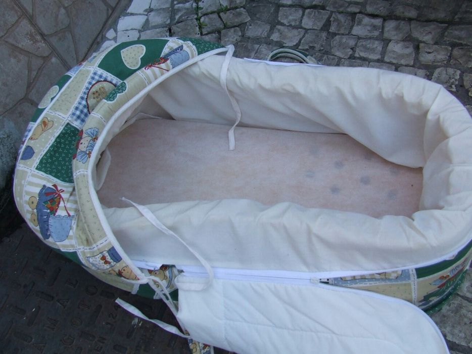 Alcova e berço para bebe