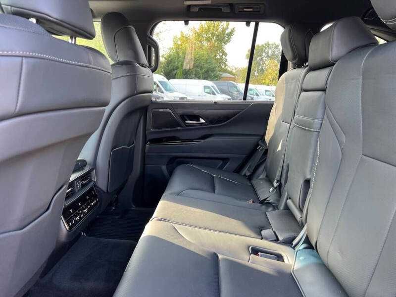 2024 Lexus LX 600