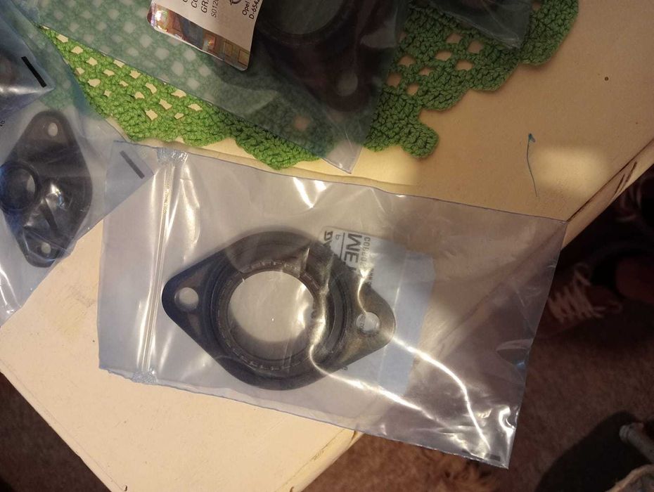 Cobertura dos injetores - Opel Astra 1.7 . NOVOS