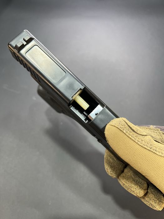Іграшковий пістолет Glock 17 з маркуванням +500 куль, 6 мм, пружинний