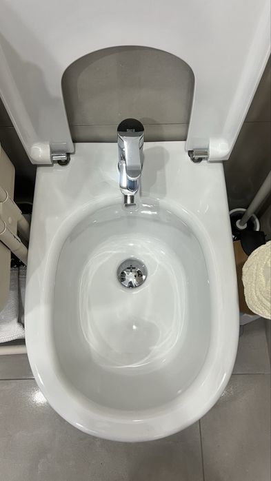 Bidé com torneira ROCA