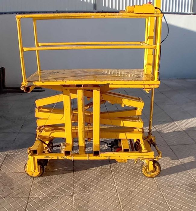 Plataforma artesanal eléctrica