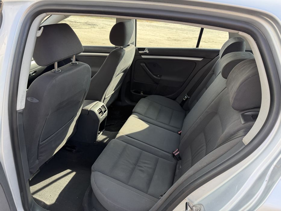 Volkswagen Golf 5 2004 рік 2.0дизель 6 передач