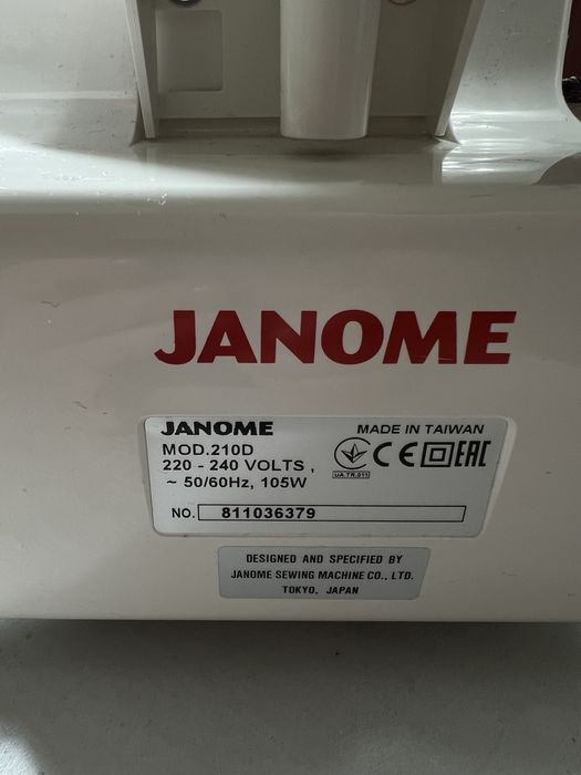 Оверлок Janome 210D