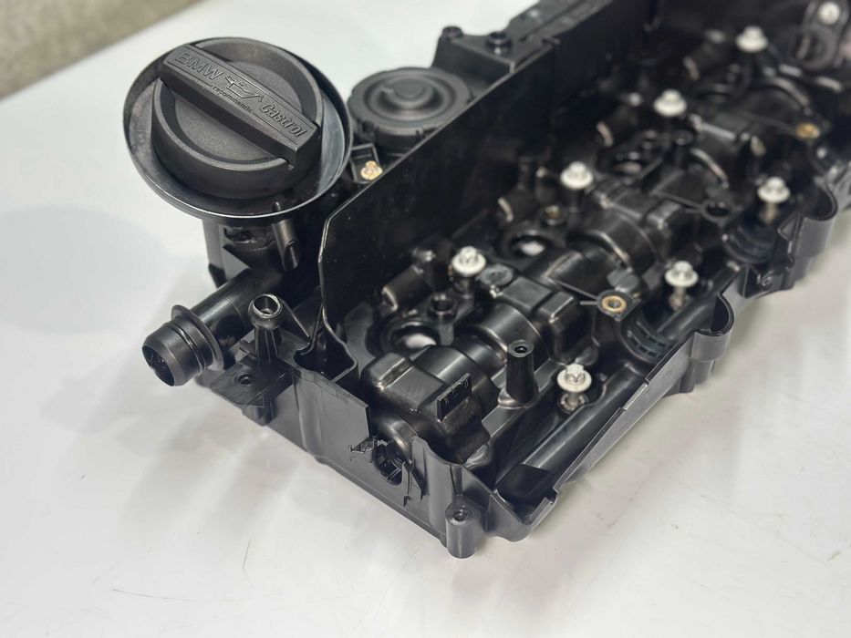 Tampa de valvulas BMW 2.0L F10..F20..F30 (N47D20C)