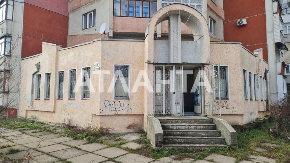 Продаж комерційного приміщення у вигідній локації