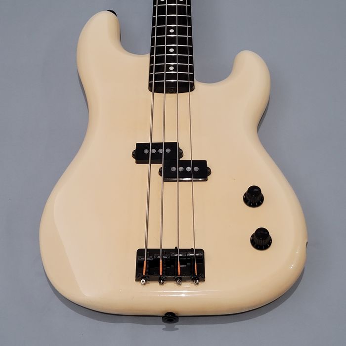 Fender Boxer Precision Bass Japan PB-551 A-serial 80's +