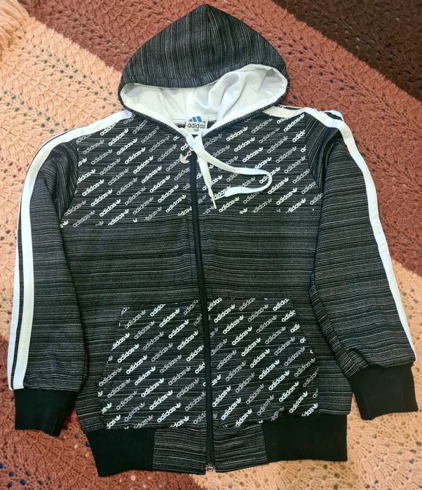 Спортивная кофта ADIDAS, мастерка на рост 140