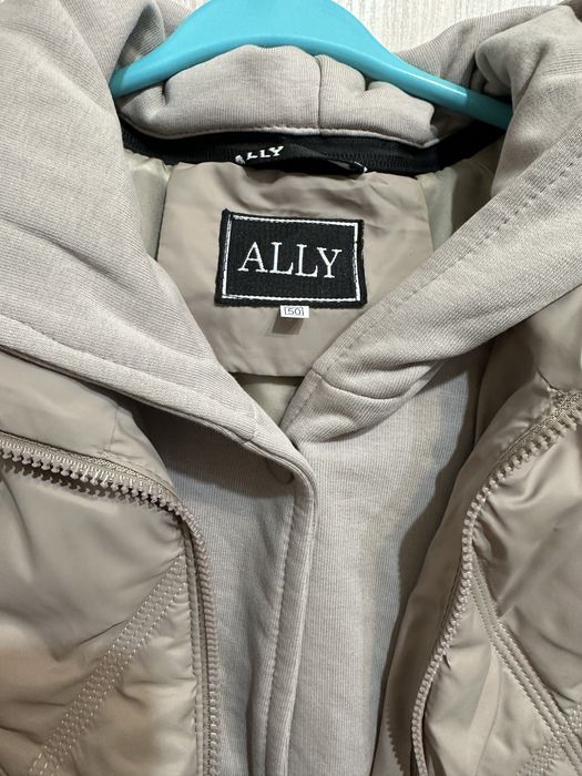 Жіноча демі курточка Ally