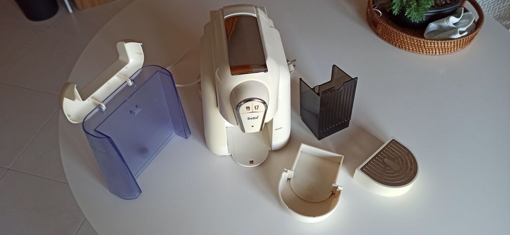 Delta Qool Coffee Machine465675149903155204