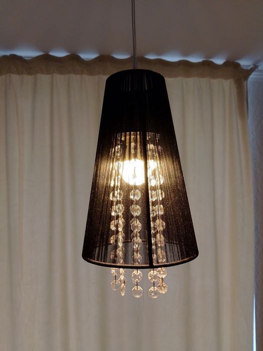 Люстра на одну лампу