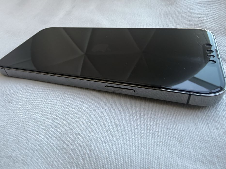 iPhone 13 Pro Max 128GB – Excelente estado + Proteções novas