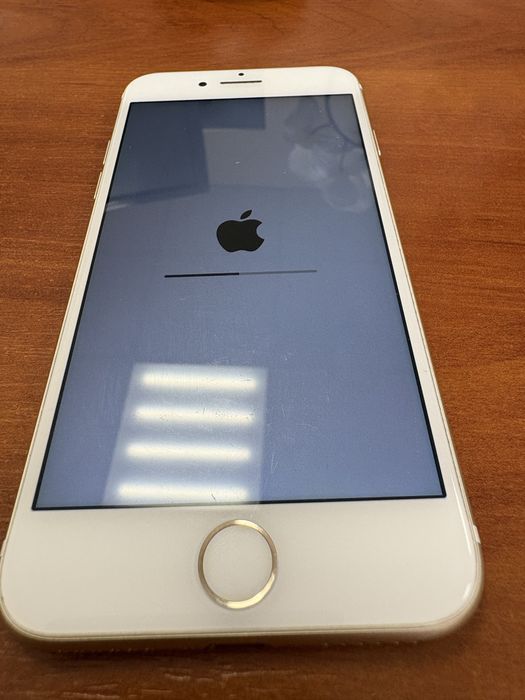 Iphone 7 32 ГБ колір Gold (2019 р.)