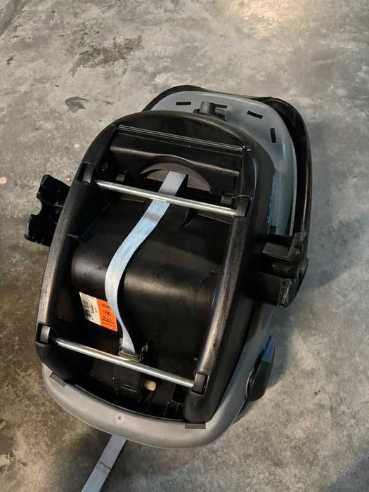 Cadeira de bébé da marca bebé confort